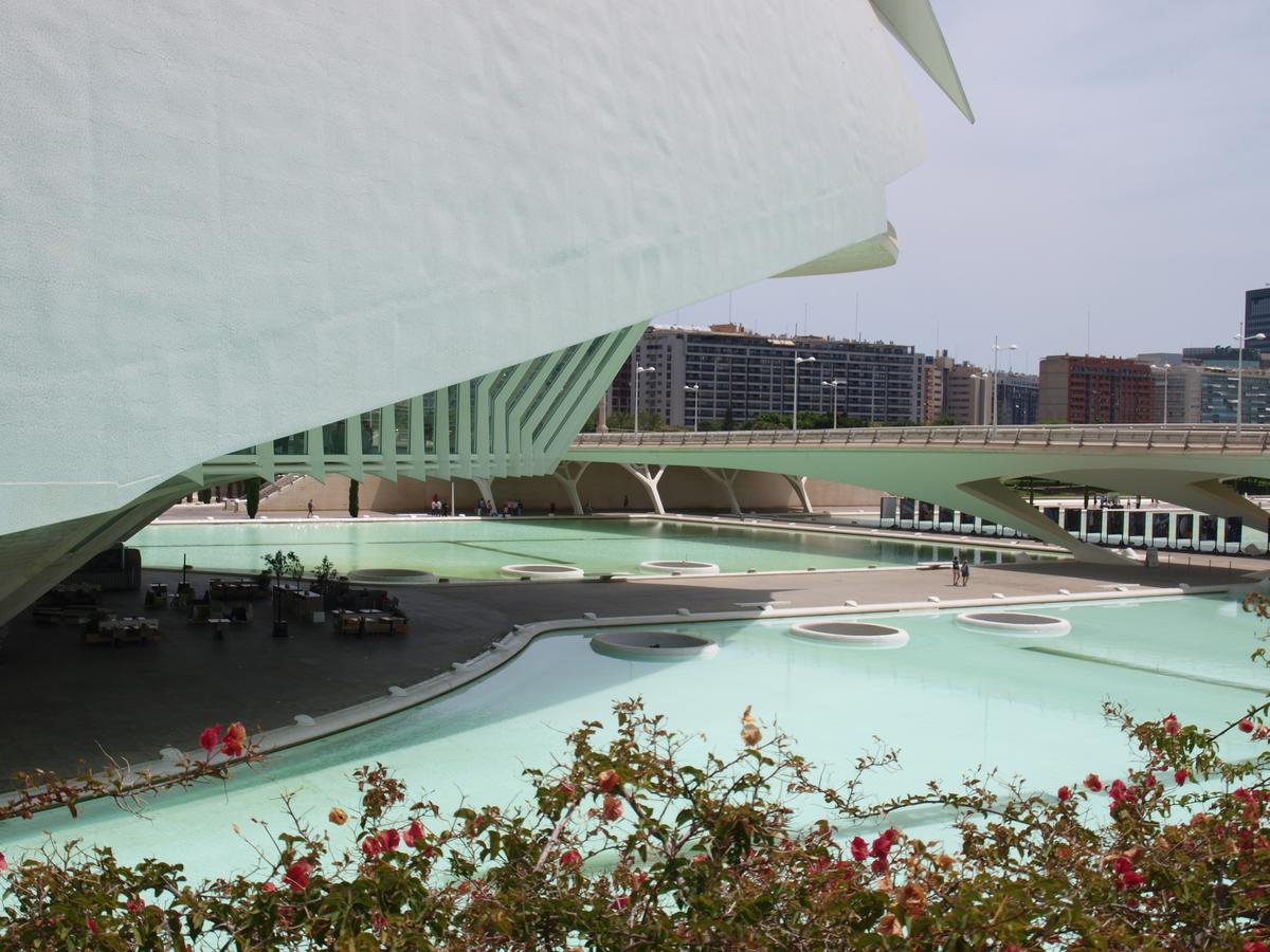 ApartUP Green Opera Views Valencia Buitenkant foto