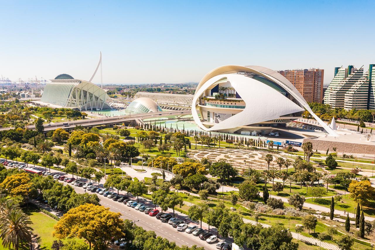 ApartUP Green Opera Views Valencia Buitenkant foto